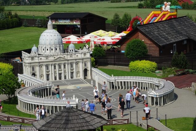 invade, poland, miniature park